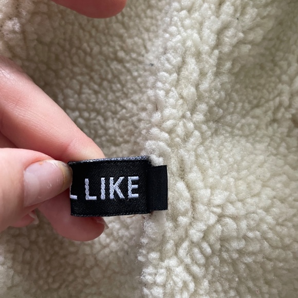 Jacket - Picture 5 of 7